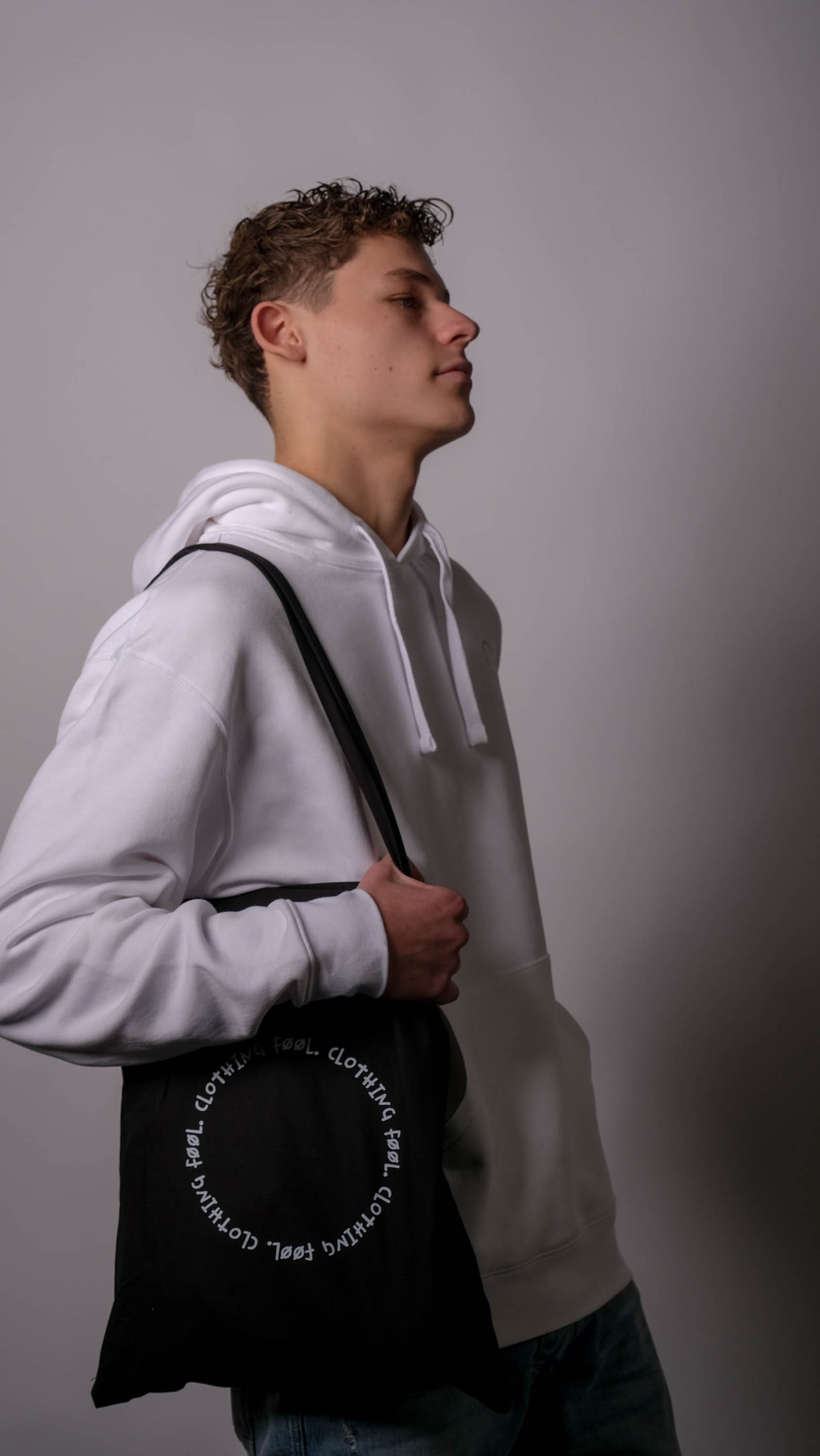 FØØL Shopper White Circle - Zwart