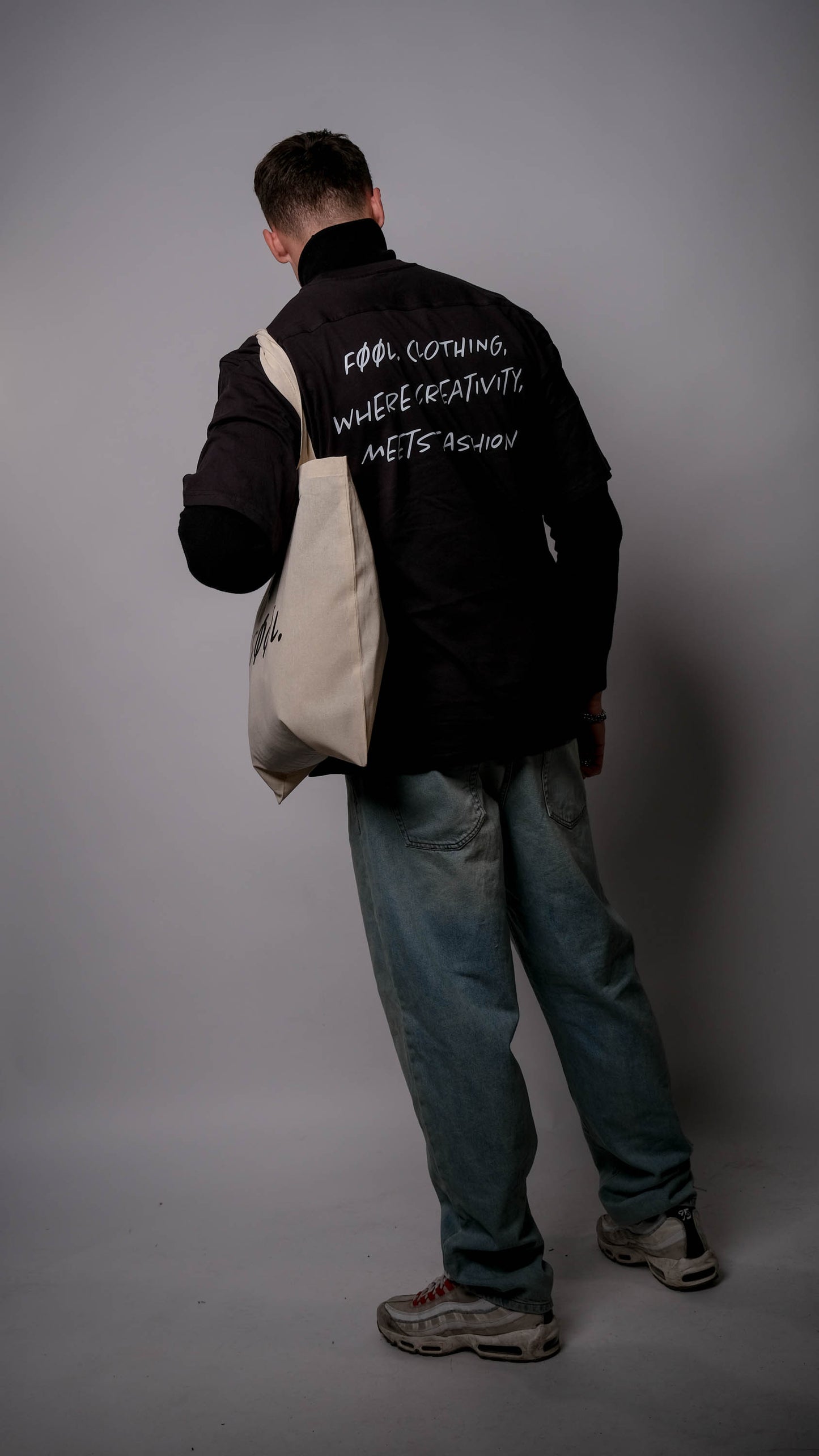 FØØL creativity meets fashion T-shirt - Zwart