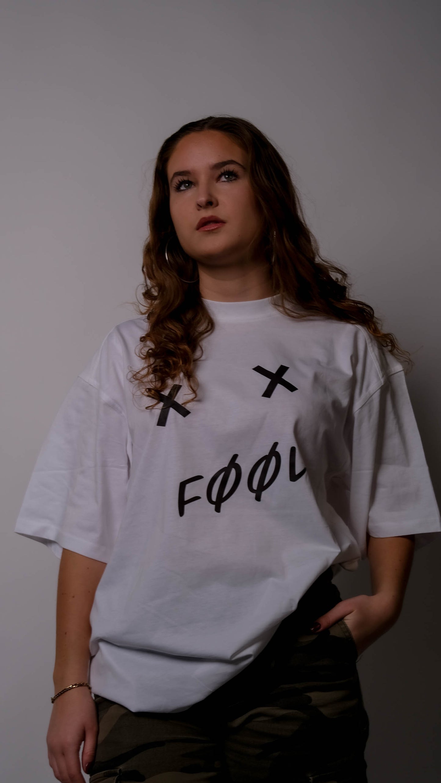 FØØL abstract bear design T-shirt - Wit