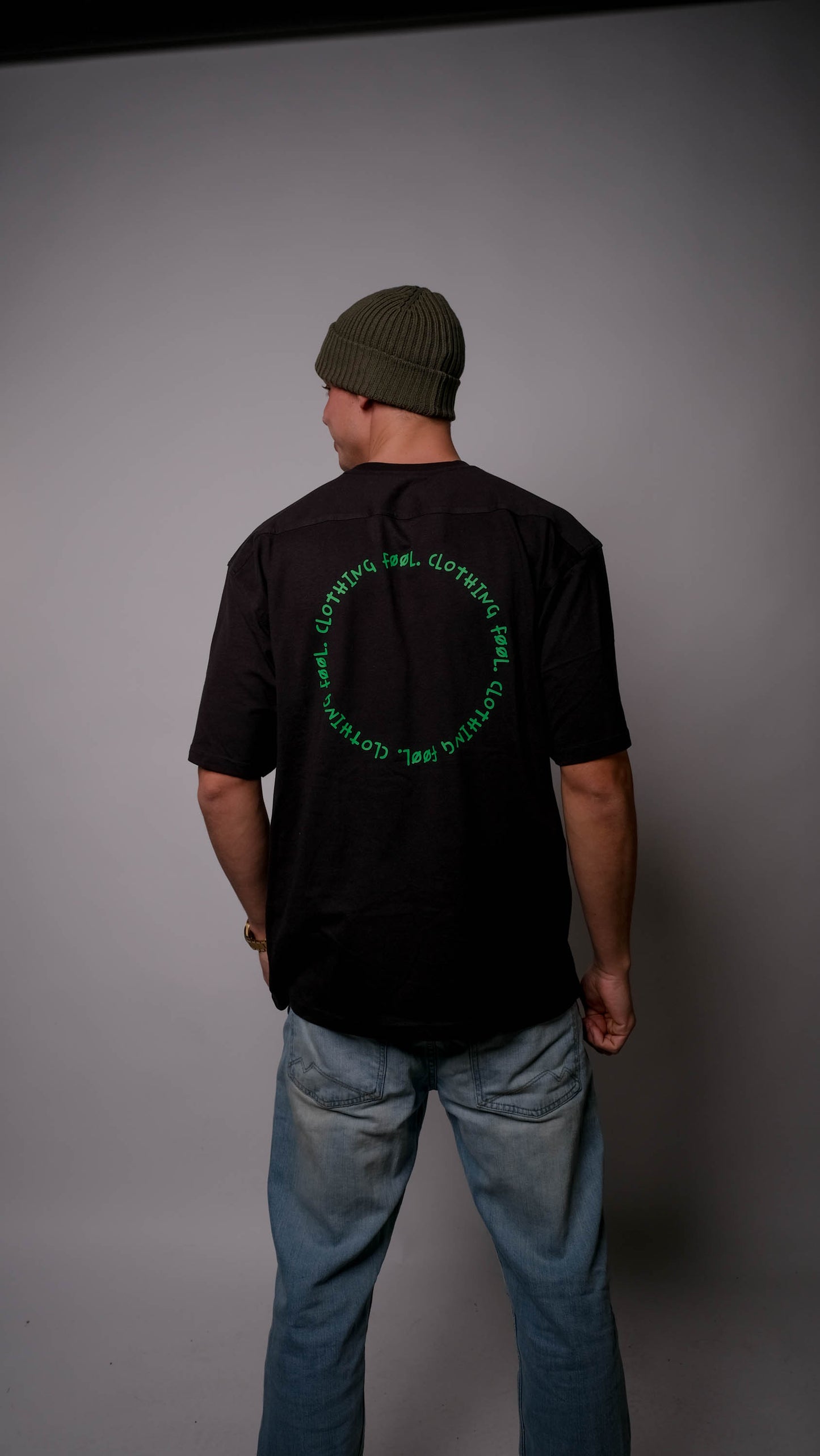 FØØL green circle T-shirt - Zwart