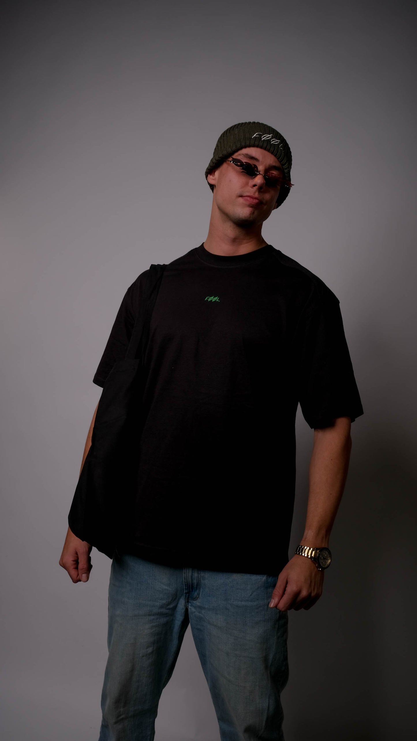 FØØL green circle T-shirt - Zwart